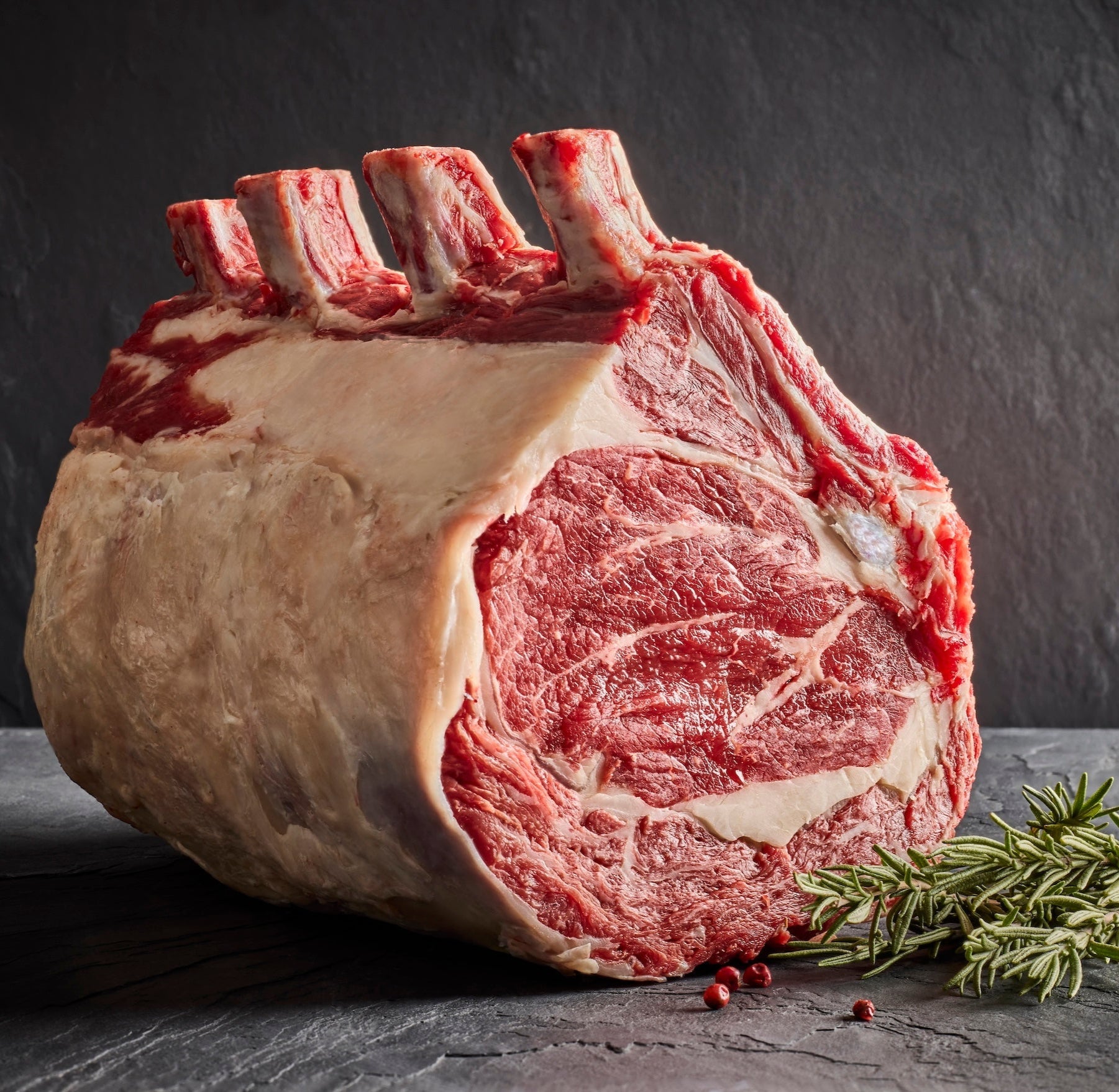 Standing Rib Roast 20 ημερών Ολόκληρο Μοσχαρίσιο Μαριναρισμένο Με Μαύρο Σκόρδο